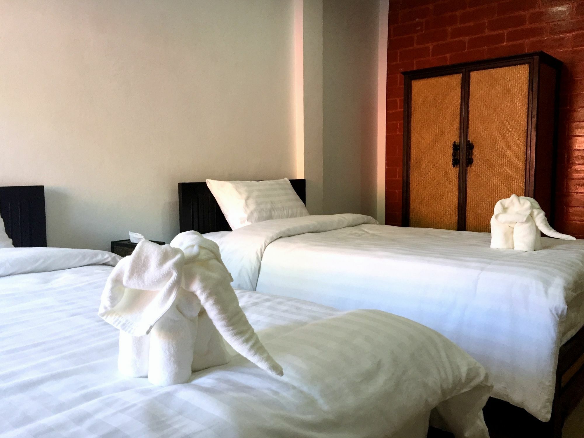 Summer Guesthouse And Hostel Ko Tao Esterno foto
