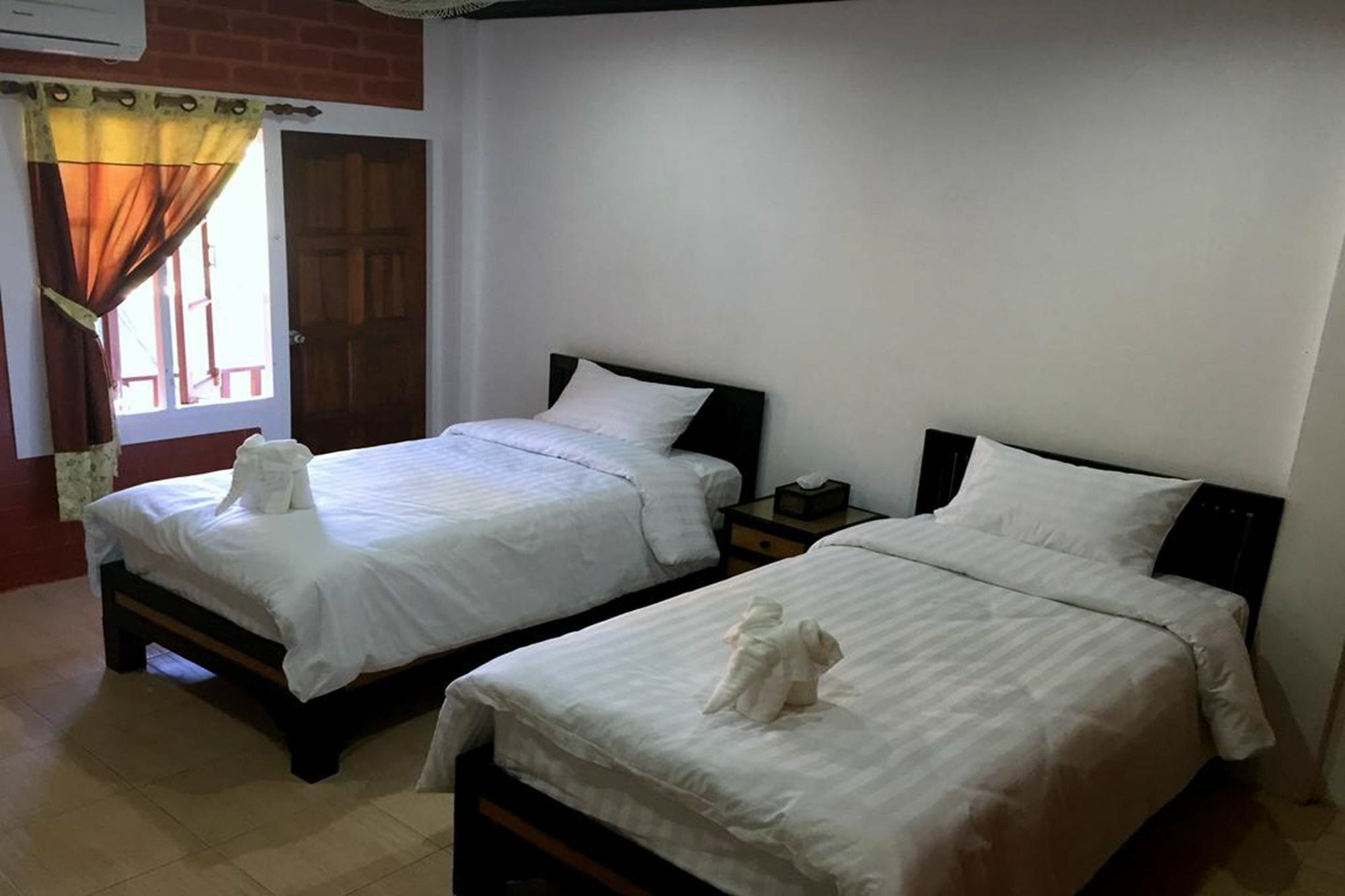 Summer Guesthouse And Hostel Ko Tao Esterno foto