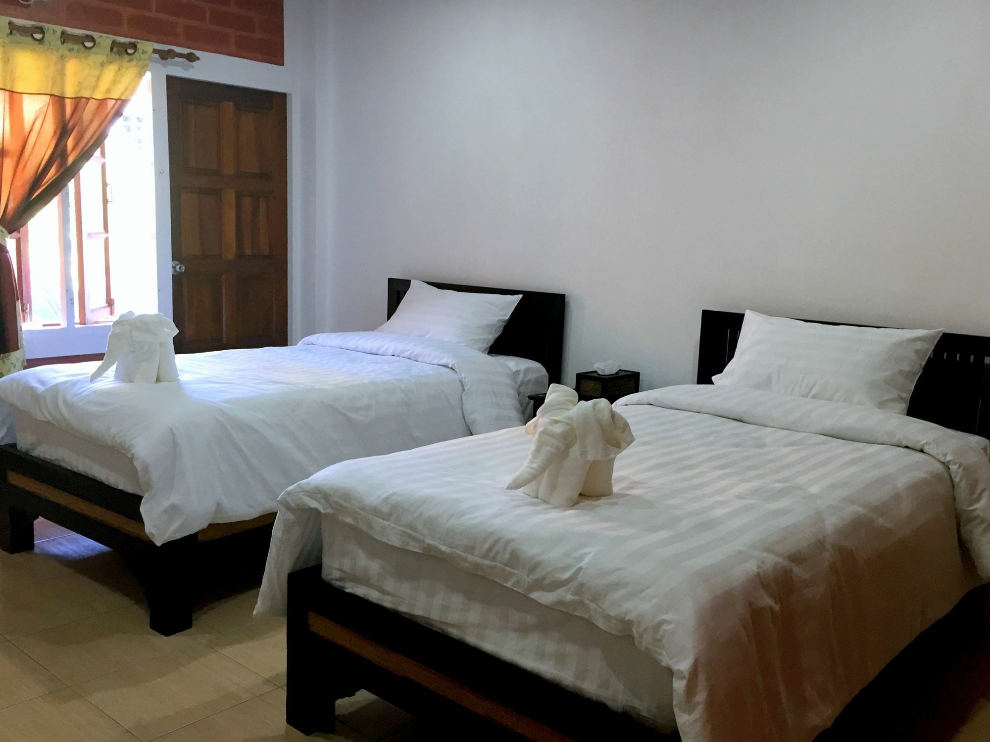 Summer Guesthouse And Hostel Ko Tao Esterno foto