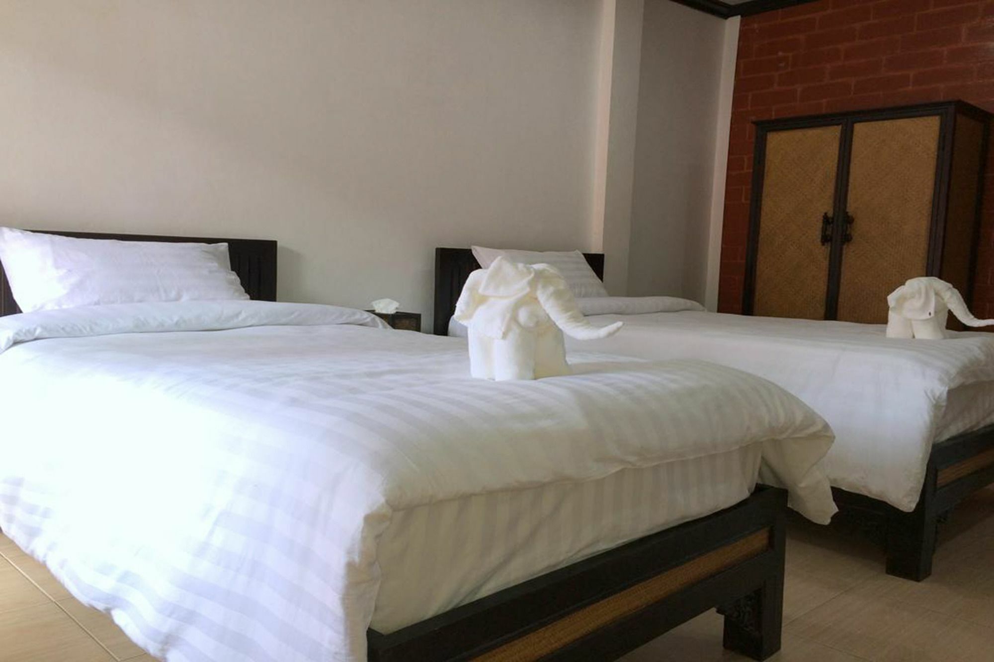 Summer Guesthouse And Hostel Ko Tao Esterno foto